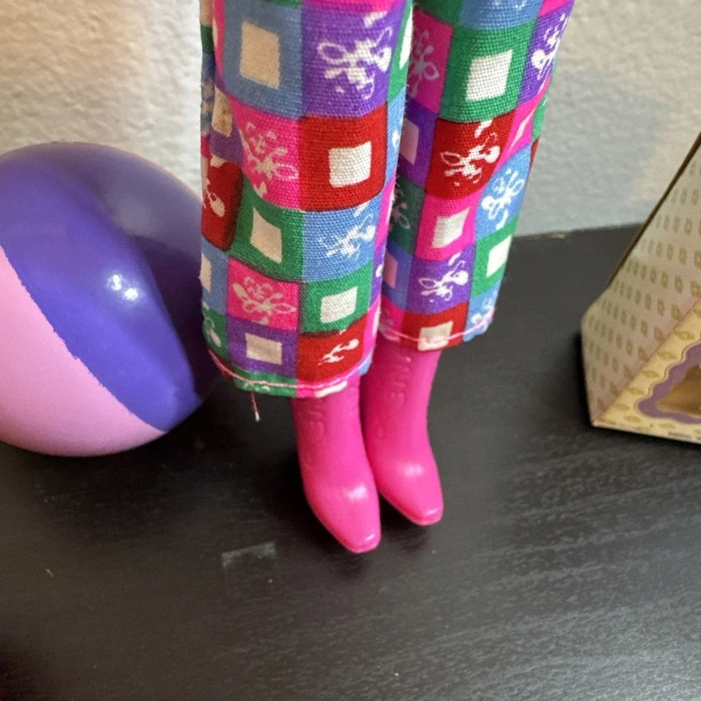 Barbie I'm‎ a Toys R Us Kid 18895 Mattel 1997